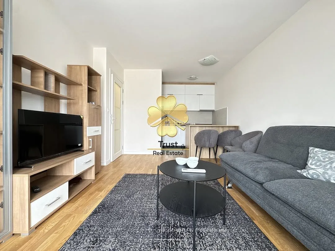 Izdavanje, jednosoban stan, 43m², Pobrežje, Podgorica