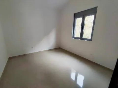 Prodaja, dvosoban stan, 78m², Dobrota, Kotor - image 2