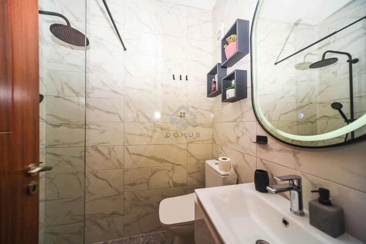 Izdavanje, jednosoban stan, 35m², Tološi, Podgorica