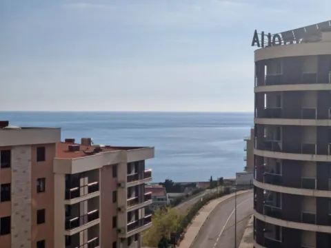 Sale, one bedroom apartment, 48m², Bečići, Budva - image 1