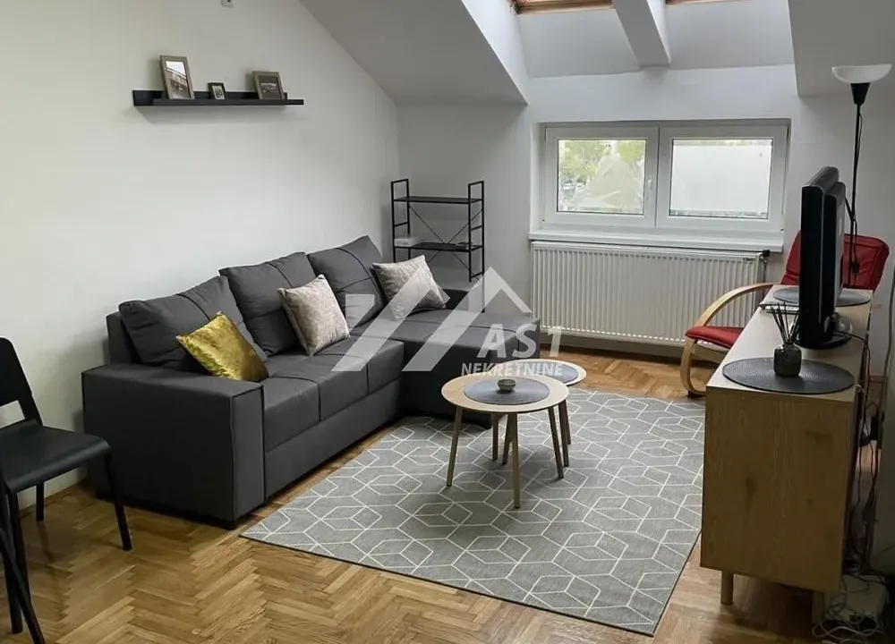 Izdavanje, jednosoban stan, 45m², Nova Detelinara, Novi Sad Sve Podlokacije