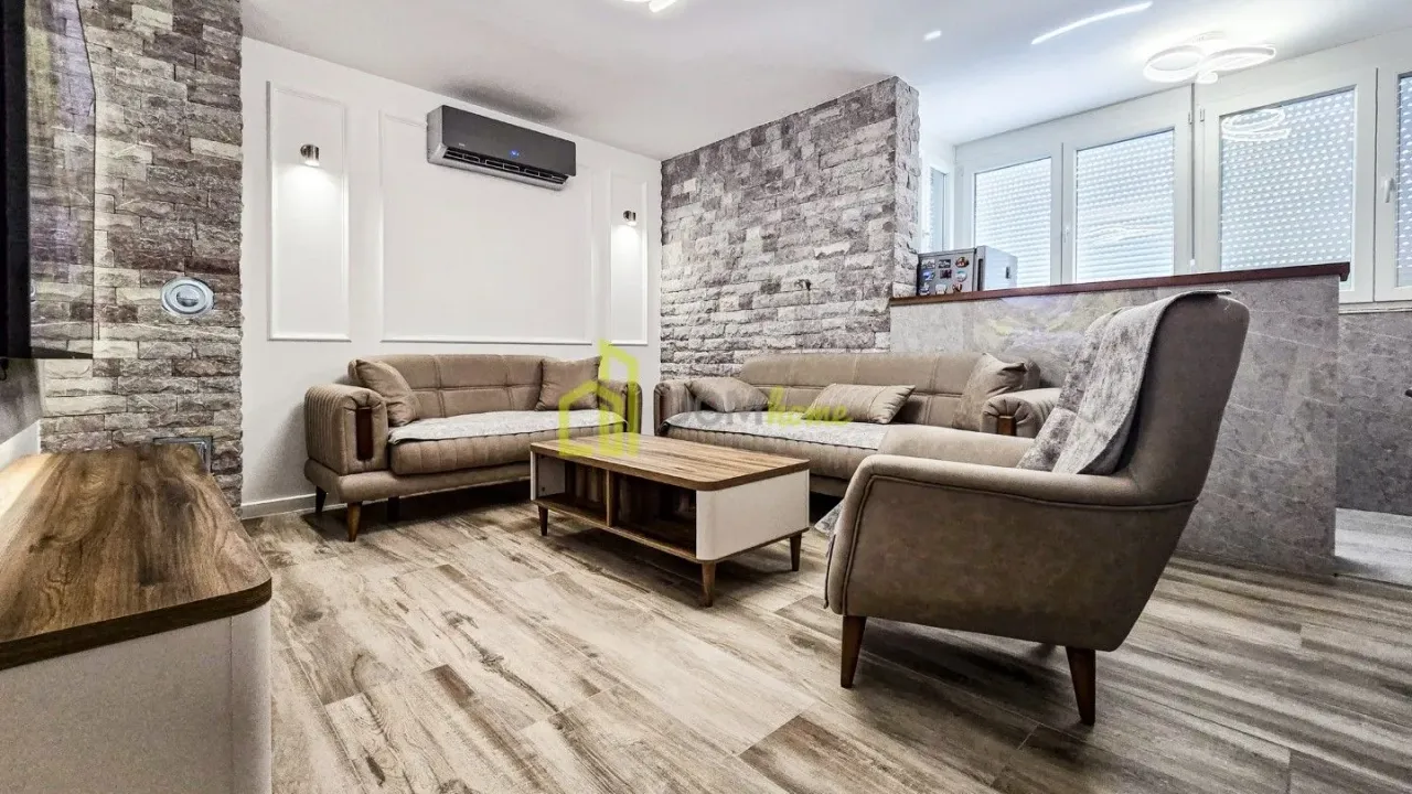 Prodaja, trosoban stan, 74m², Pobrežje, Podgorica