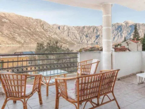 Prodaja, trosoban stan, 132m², Stoliv, Kotor - image 9