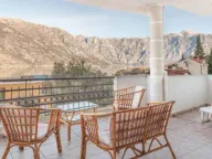 Sale, three bedroom apartment, 132m², Stoliv, Kotor - image 9