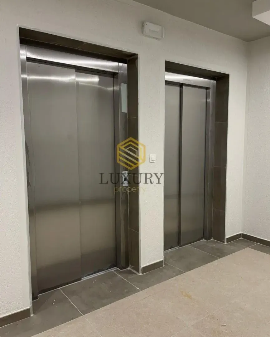 Prodaja, jednosoban stan, 39m², Central Point, Podgorica