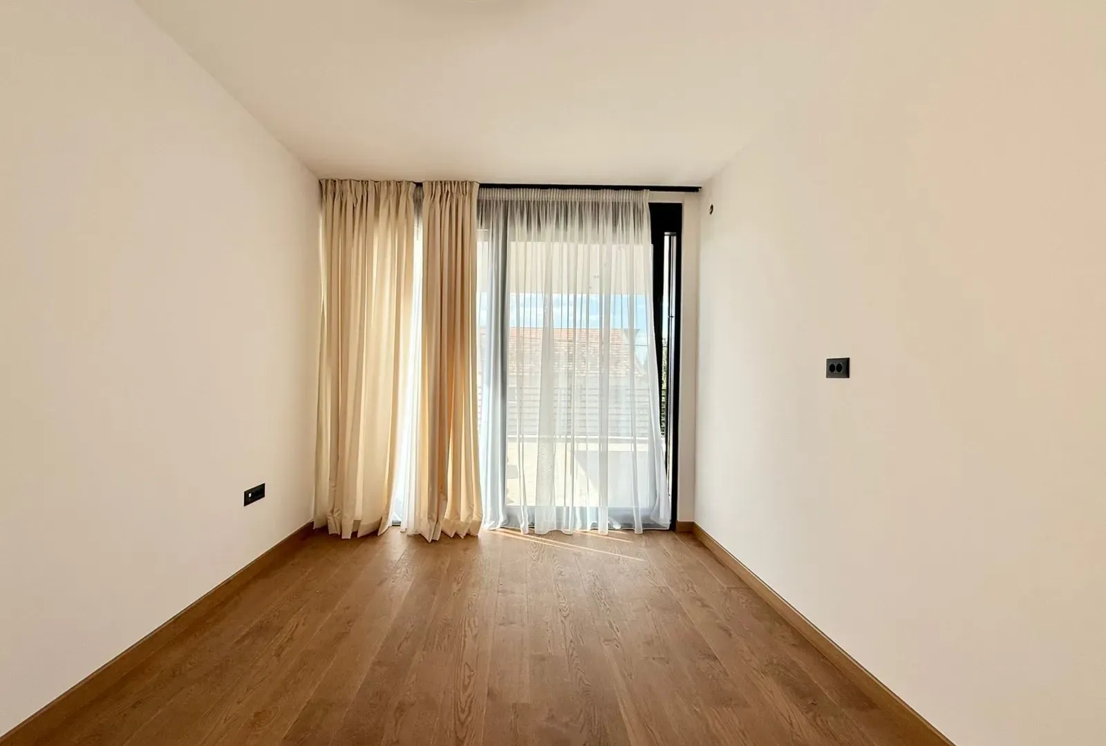 Prodaja, kuća, 220m², Gornja Gorica, Podgorica
