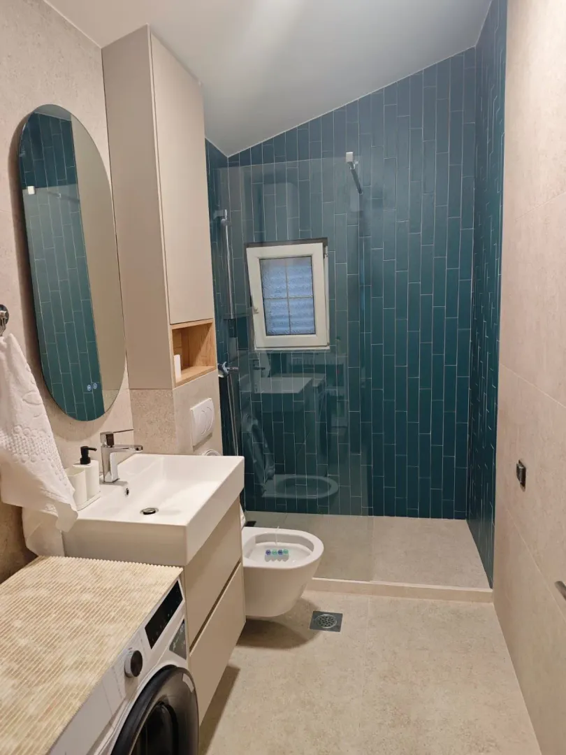Rent, one bedroom apartment, 47m², Dobrota, Kotor