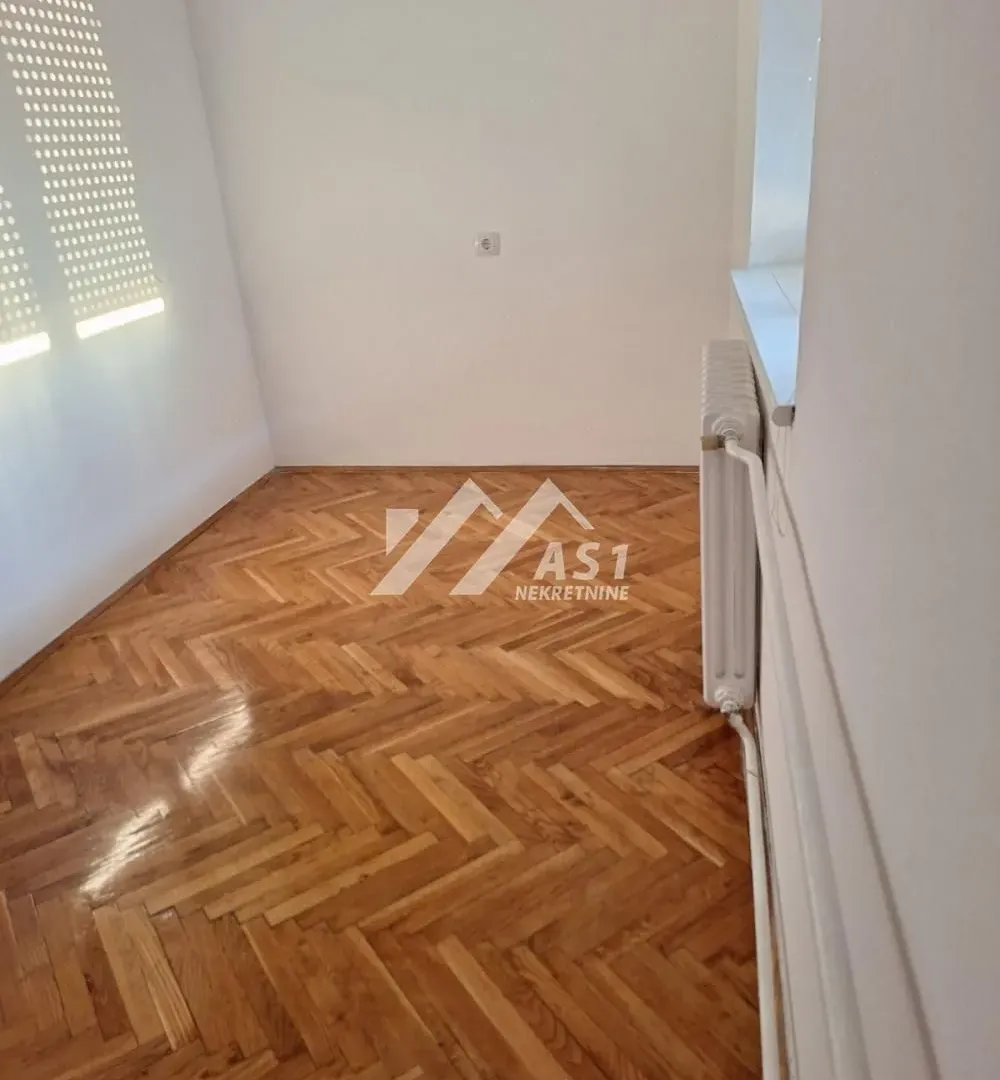 Izdavanje, dvosoban stan, 45m², Podbara, Novi Sad Sve Podlokacije