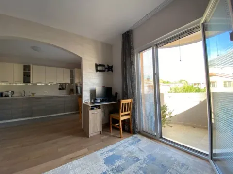 Sale, one bedroom apartment, 52m², Čeluga, Bar - image 6