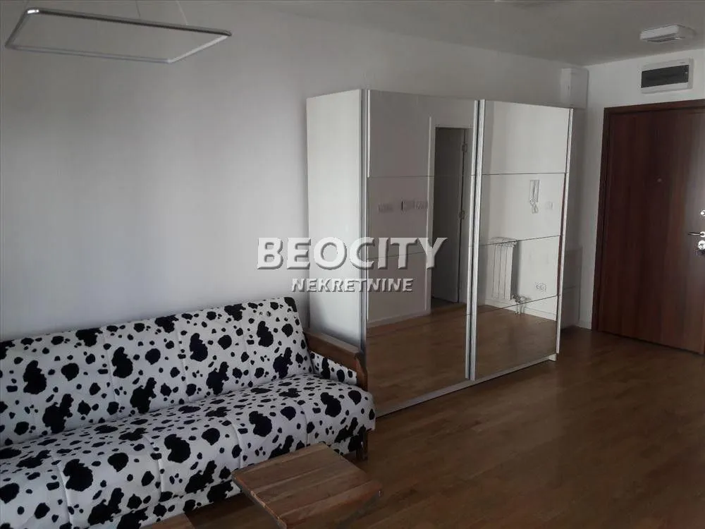 Prodaja, stan, 32m², Lekino Brdo, Voždovac Sve Podlokacije