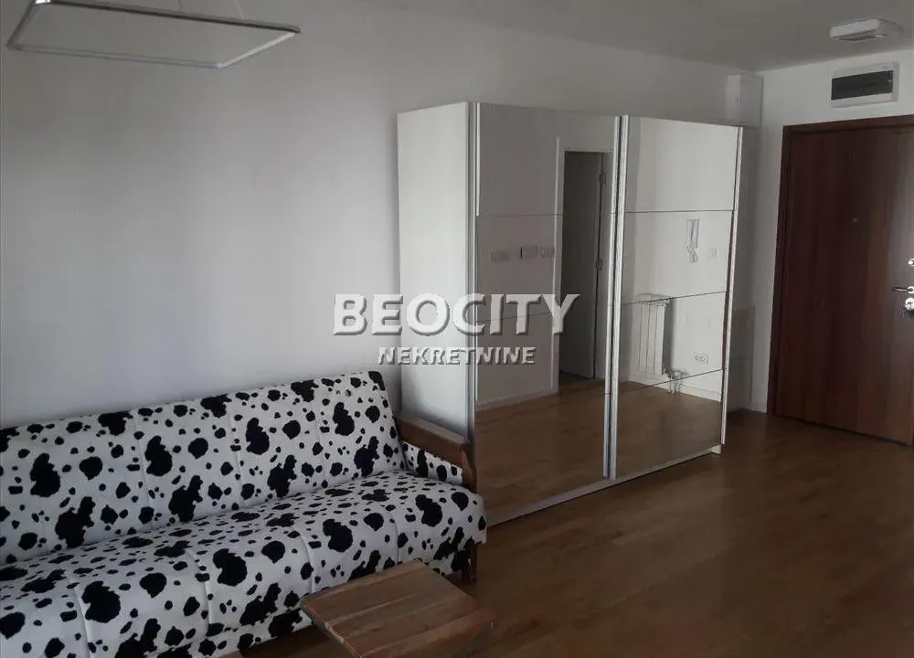 Prodaja, stan, 32m², Lekino Brdo, Voždovac Sve Podlokacije