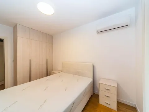 Rent, two bedroom apartment, 70m², Central Point, Podgorica - image 7