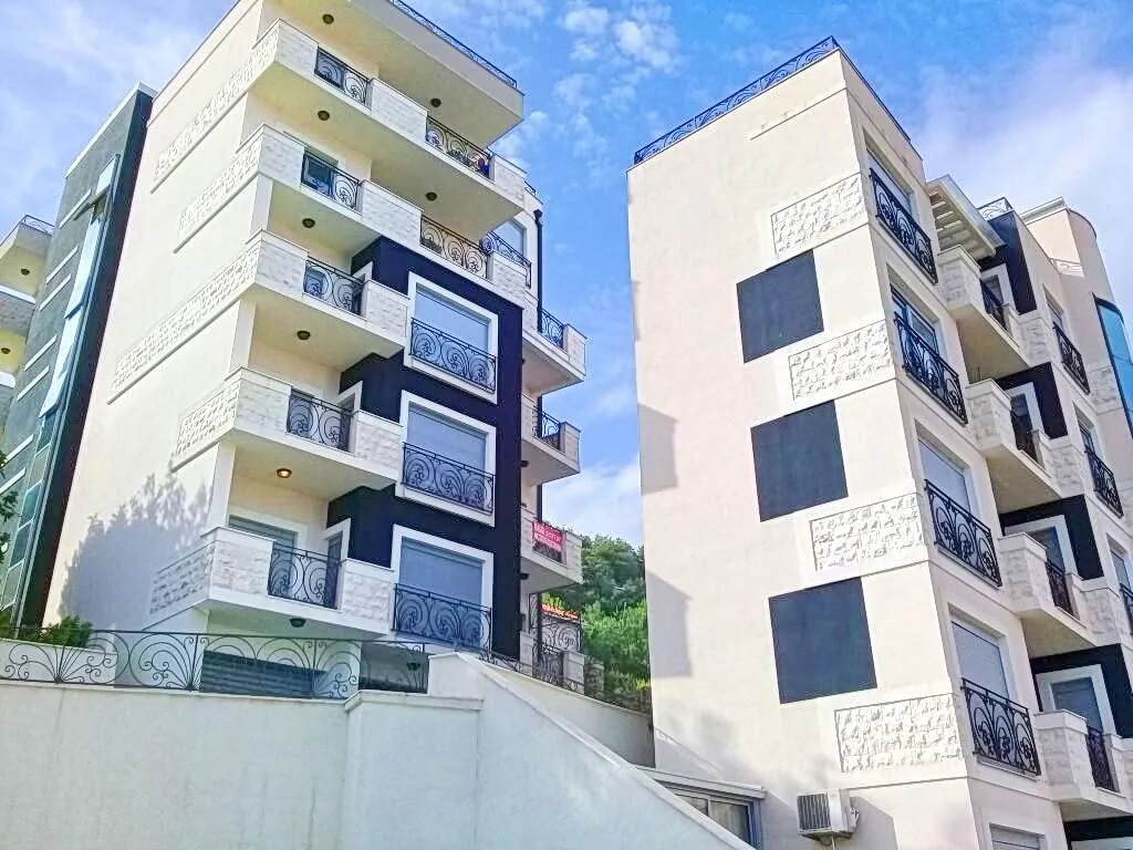 Prodaja, stan, 44m², Bečići, Budva