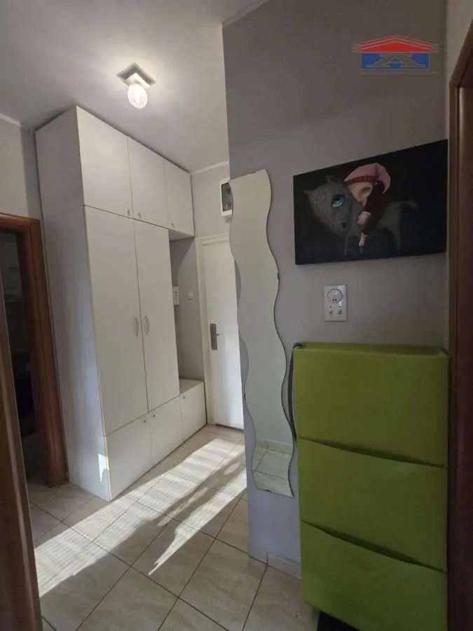 Izdavanje, jednosoban stan, 35m², Grbavica, Novi Sad Sve Podlokacije