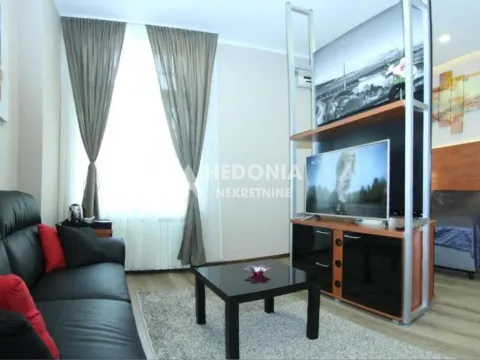 Prodaja, trosoban stan, 90m², Stari Grad, Beograd - image 4