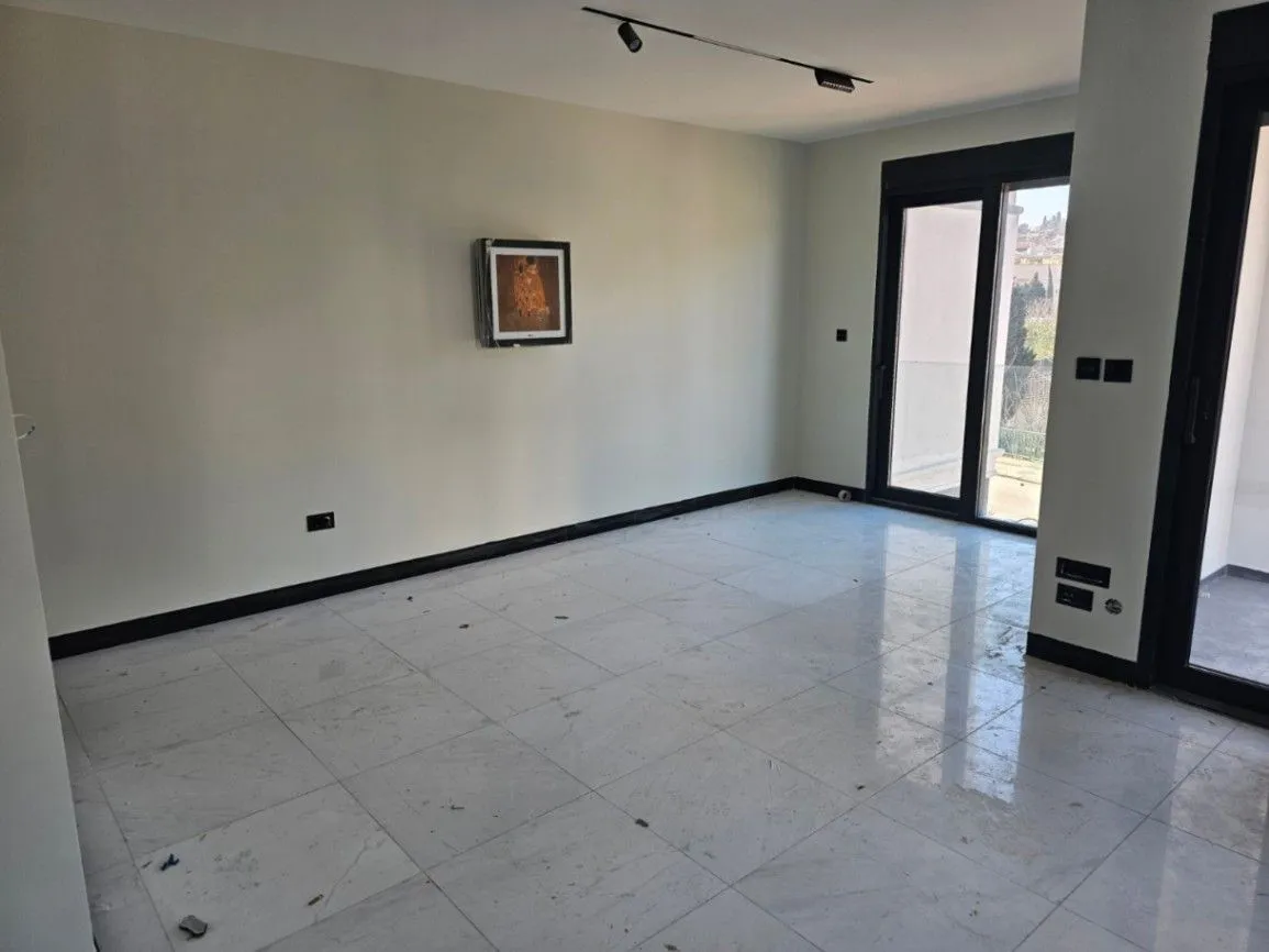 Prodaja, dvosoban stan, 71m², Vezirov Most, Podgorica