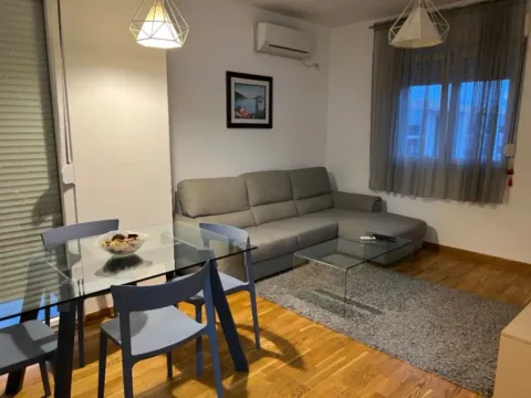 Rent, one bedroom apartment, 42m², City Kvart, Podgorica