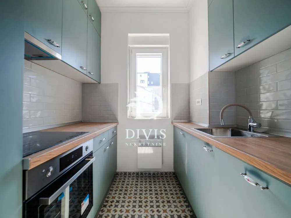 Prodaja, trosoban stan, 78m², Južni Bulevar, Vračar Sve Podlokacije
