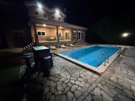 Rent, house, 330m², Golubovci, Podgorica - image 9