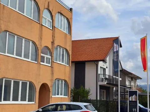 Izdavanje, dvosoban stan, 120m², Nikšić, Crna Gora - image 3