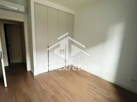 Izdavanje, trosoban stan, 79m², Savski Venac, Beograd - image 18