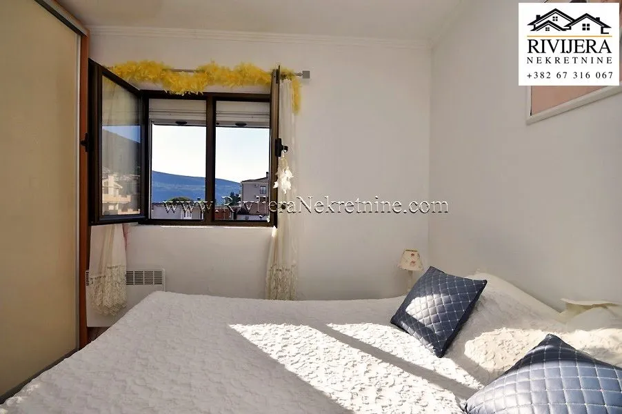 Prodaja, dvosoban stan, 93m², Baošići, Herceg Novi