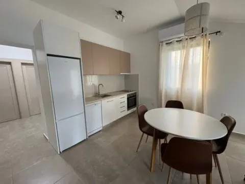 Rent, two bedroom apartment, 75m², Luštica, Herceg Novi - image 5