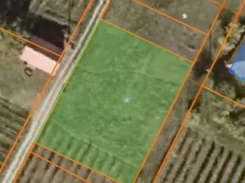 Sale, land lot, 1000m², Beri, Podgorica - image 1