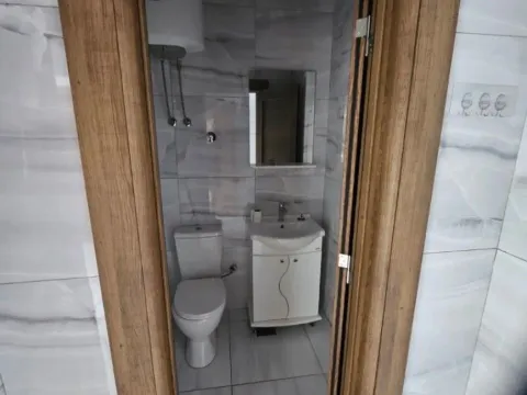 Rent, office space, 60m², Tuški Put, Podgorica - image 2