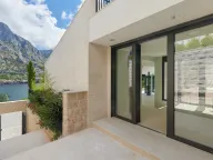 Prodaja, kuća, 479m², Prčanj, Kotor - image 10