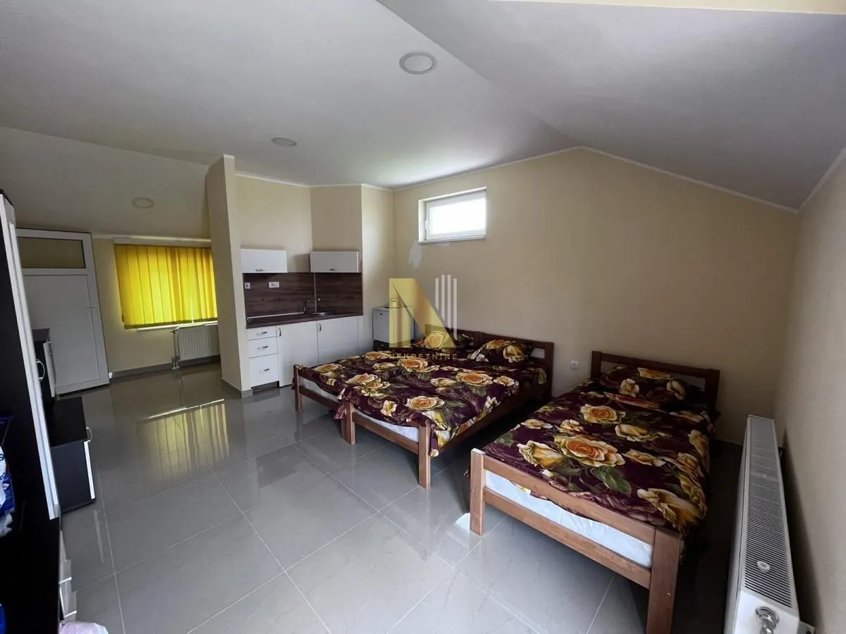 Rent, office space, 200m², Kać, Novi Sad Sve Podlokacije