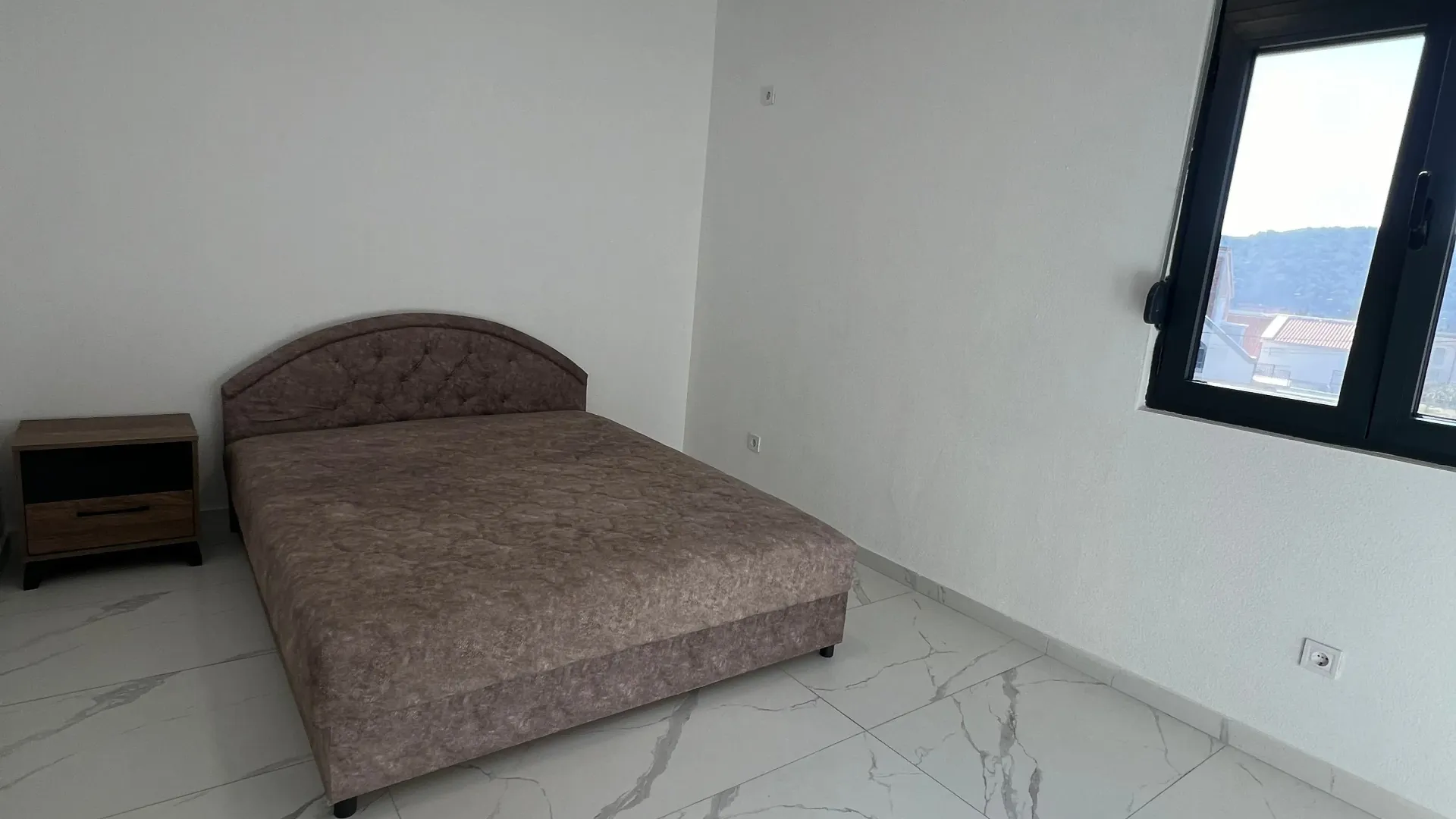 Rent, two bedroom apartment, 75m², Polje, Bar