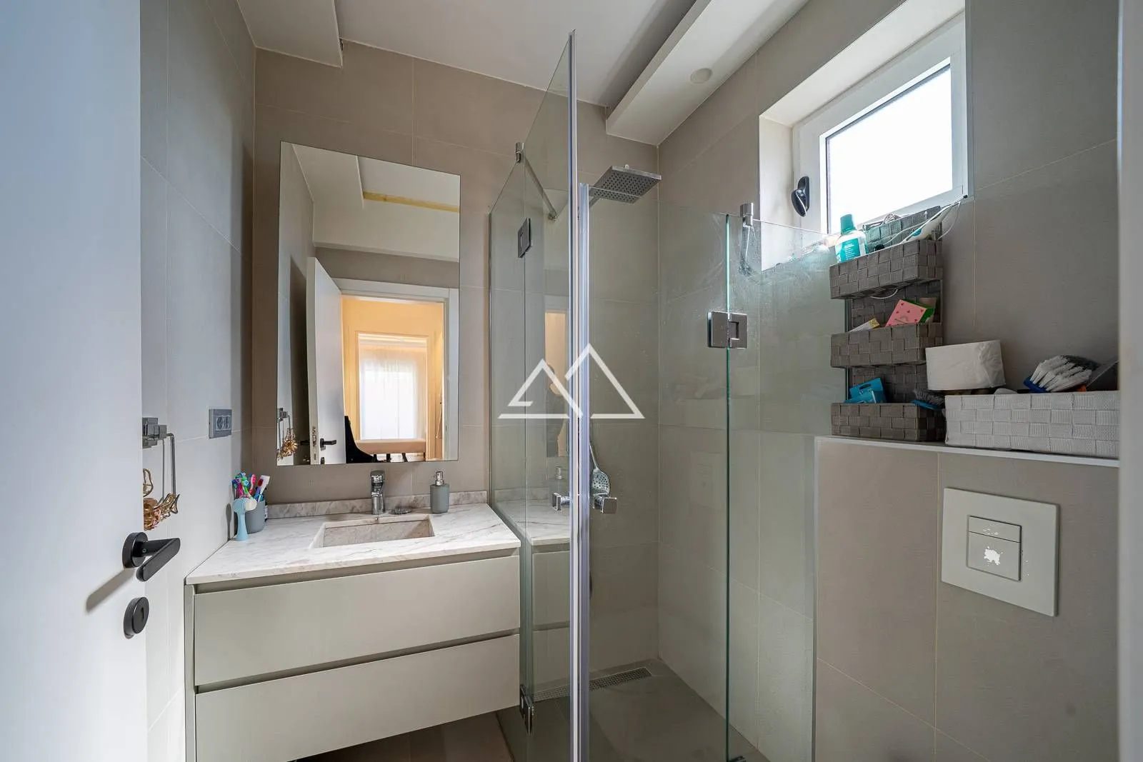 Prodaja, dvosoban stan, 122m², Tivat, Crna Gora