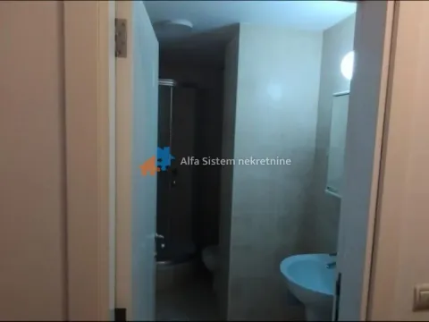 Izdavanje, trosoban stan, 95m², Lion, Zvezdara Sve Podlokacije - image 15