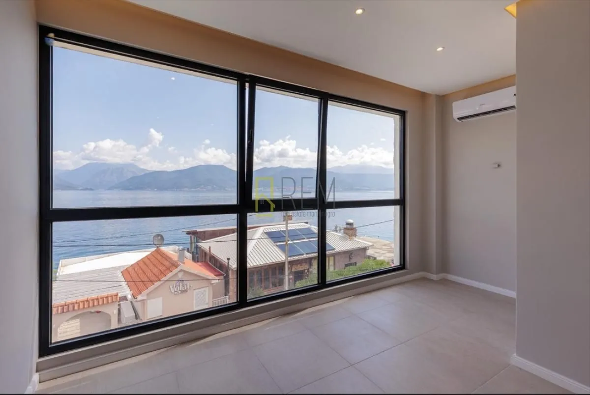 Prodaja, kuća, 200m², Krašići, Tivat