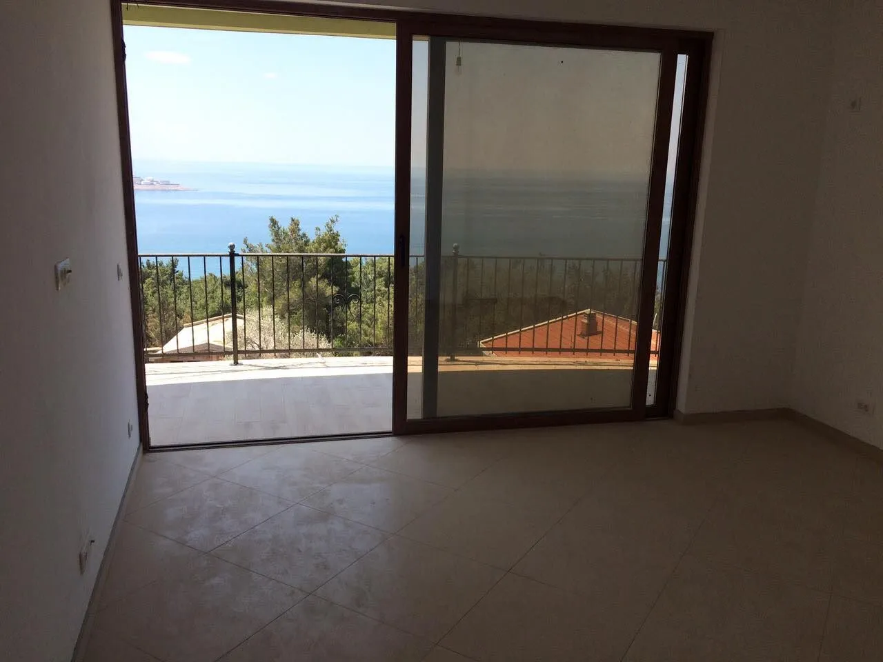Sale, house, 620m², Šušanj, Bar