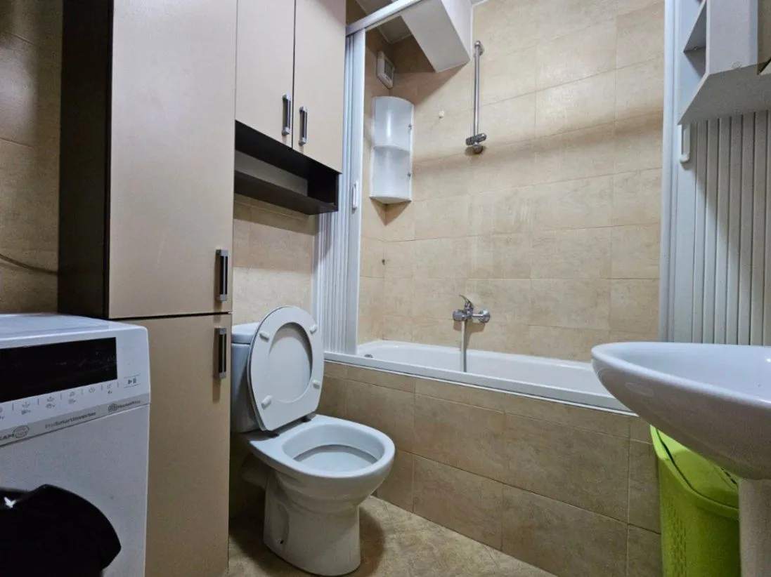 Izdavanje, dvosoban stan, 63m², Stari Aerodrom, Podgorica