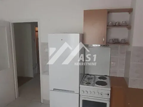 Izdavanje, dvosoban stan, 50m², Detelinara, Novi Sad Sve Podlokacije - image 3