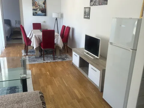 Izdavanje, jednosoban stan, 52m², Meljine, Herceg Novi - image 5