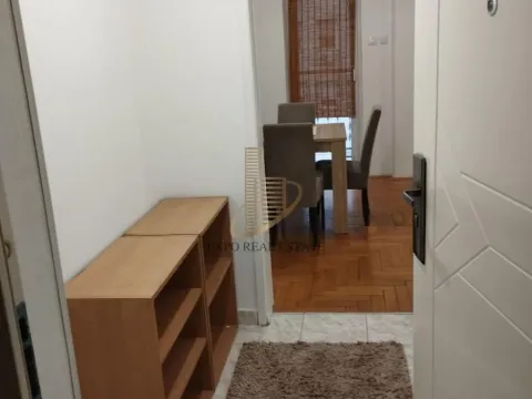 Rent, studio apartment, 30m², Bulevar Oslobodjenja, Novi Sad Sve Podlokacije - image 6