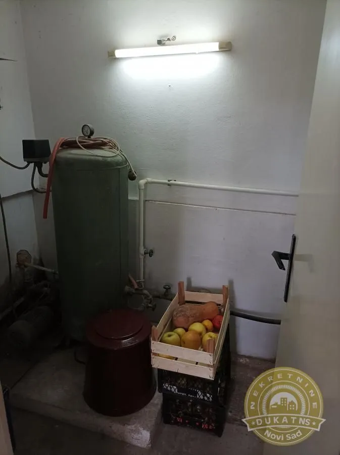 Prodaja, kuća, 170m², Beočin, Srbija