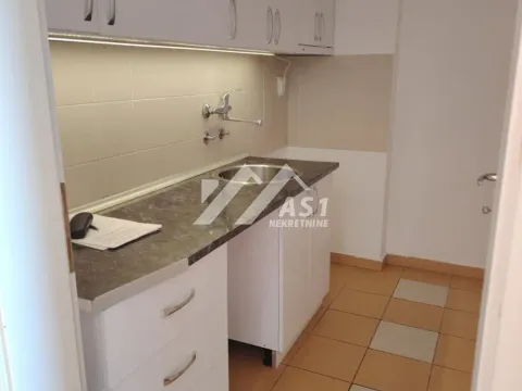 Izdavanje, dvosoban stan, 46m², Bulevar Oslobodjenja, Novi Sad Sve Podlokacije - image 6