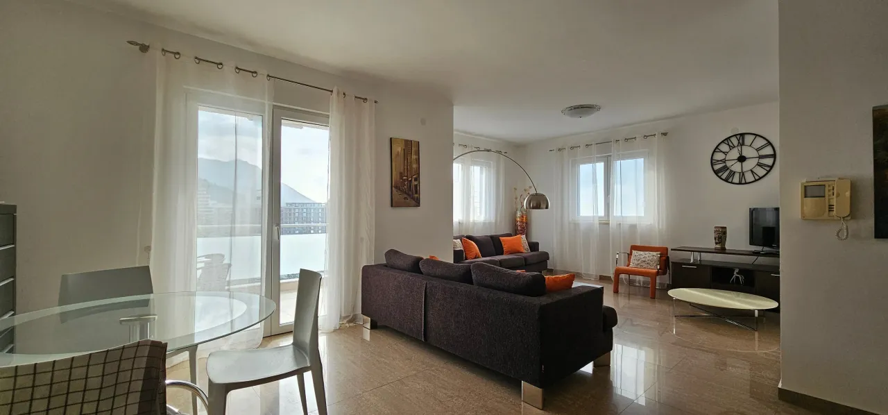 Sale, two bedroom apartment, 71m², Bečići, Budva