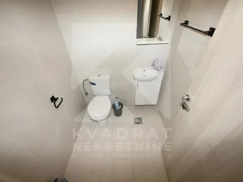 Rent, office space, 27m², Pobrežje, Podgorica - image 3
