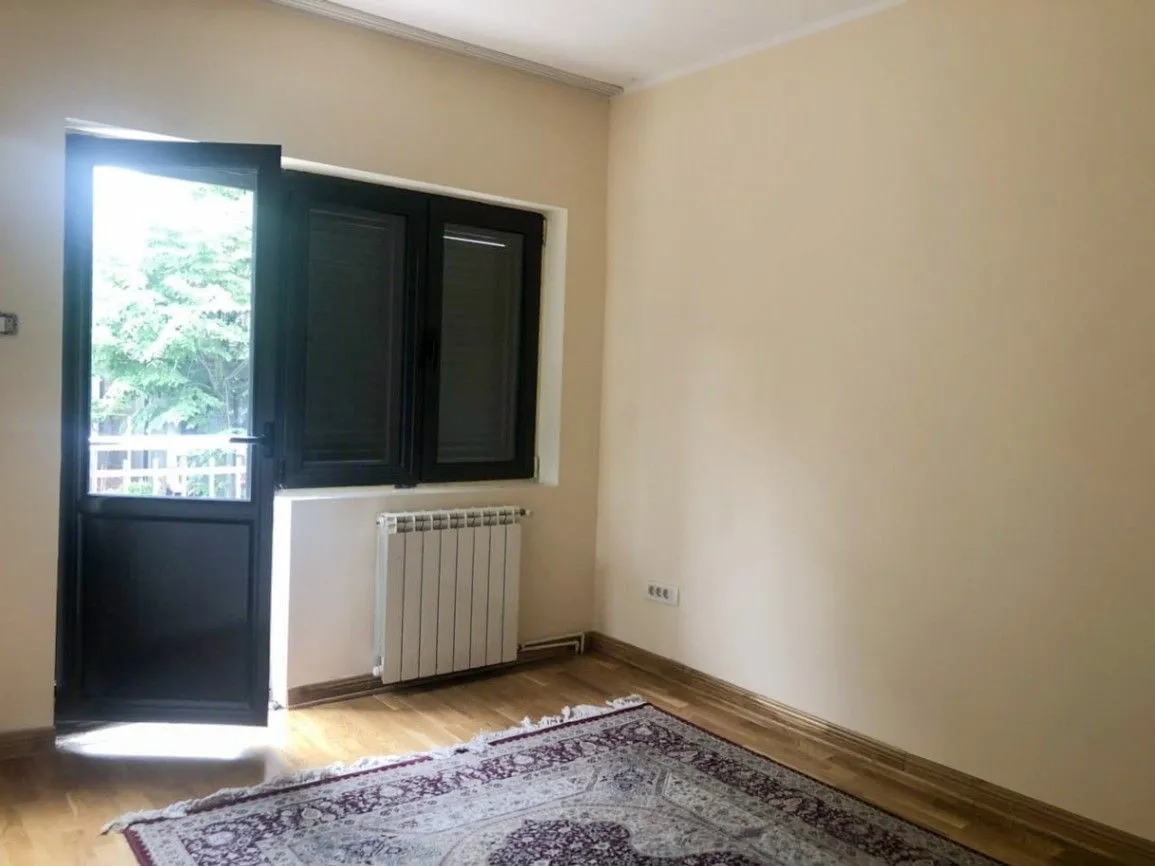 Izdavanje, kuća, 120m², Stari Aerodrom, Podgorica