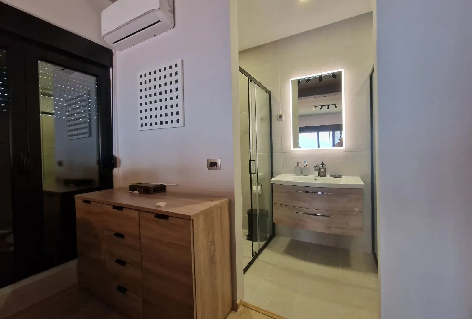 Prodaja, kuća, 280m², Krašići, Tivat