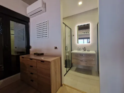 Prodaja, kuća, 280m², Krašići, Tivat - image 12