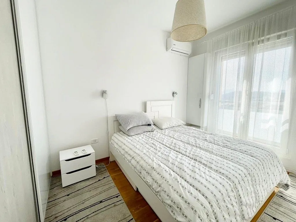 Rent, two bedroom apartment, 68m², City Kvart, Podgorica