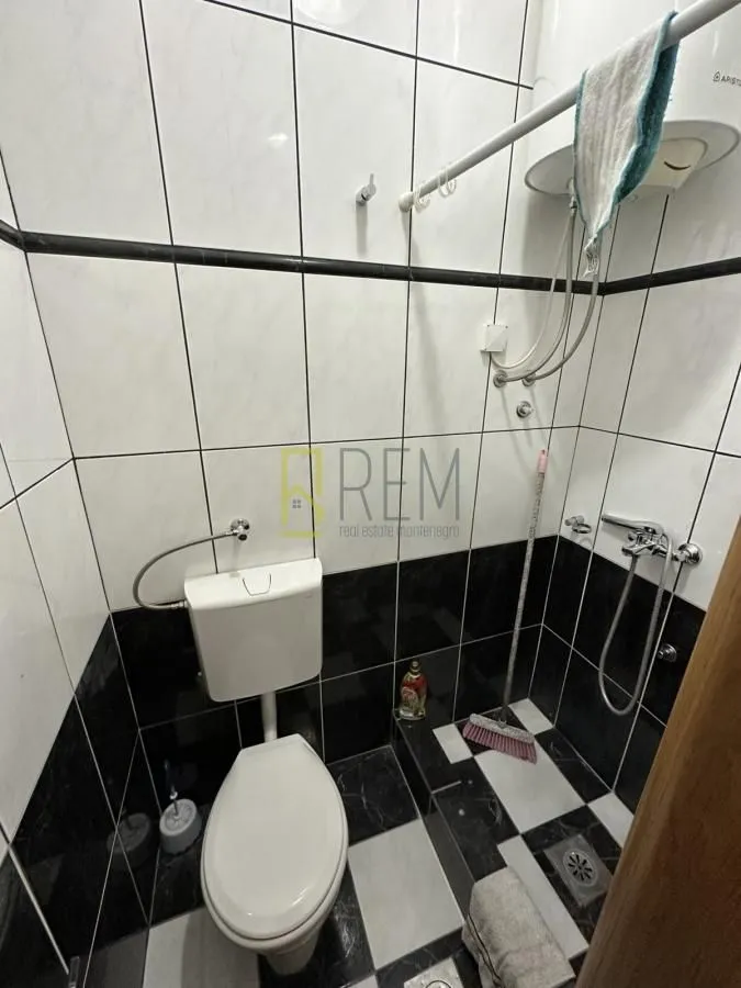 Rent, house, 170m², Gornja Gorica, Podgorica
