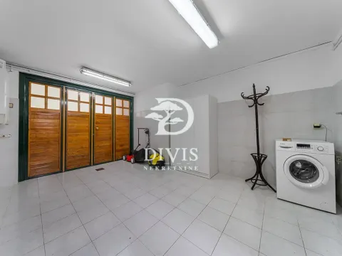 Izdavanje, kuća, 111m², Dedinje Sve Podlokacije, Beograd - image 3